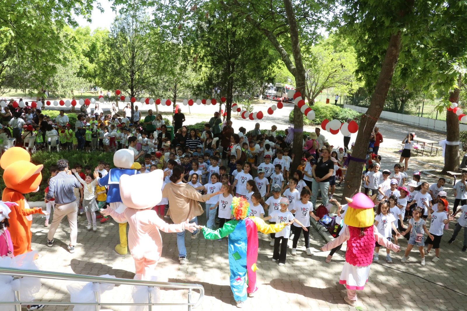 Geleneksel Çocuk Karnavalı